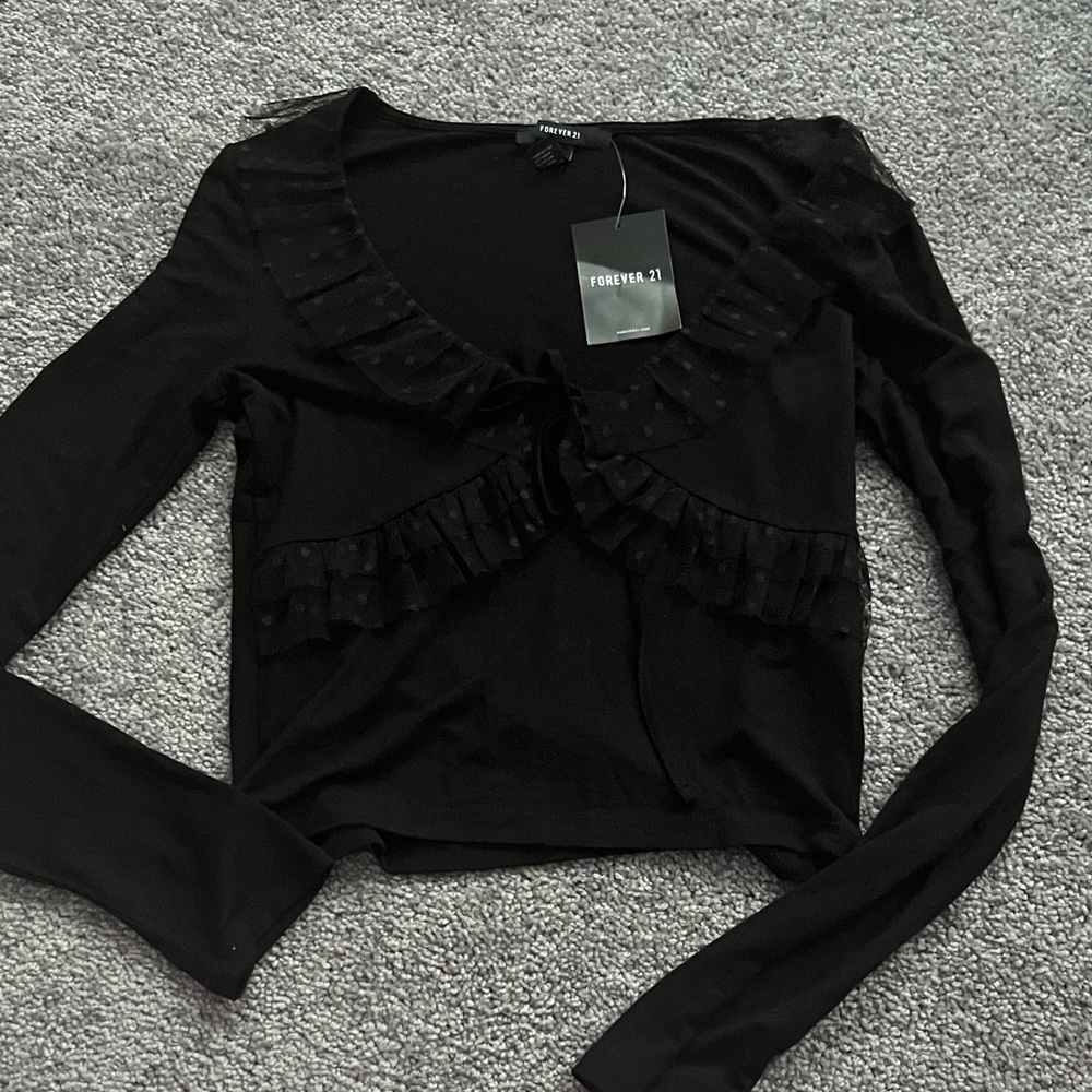 Forever 21 Black Long Sleeve Ruffled Top